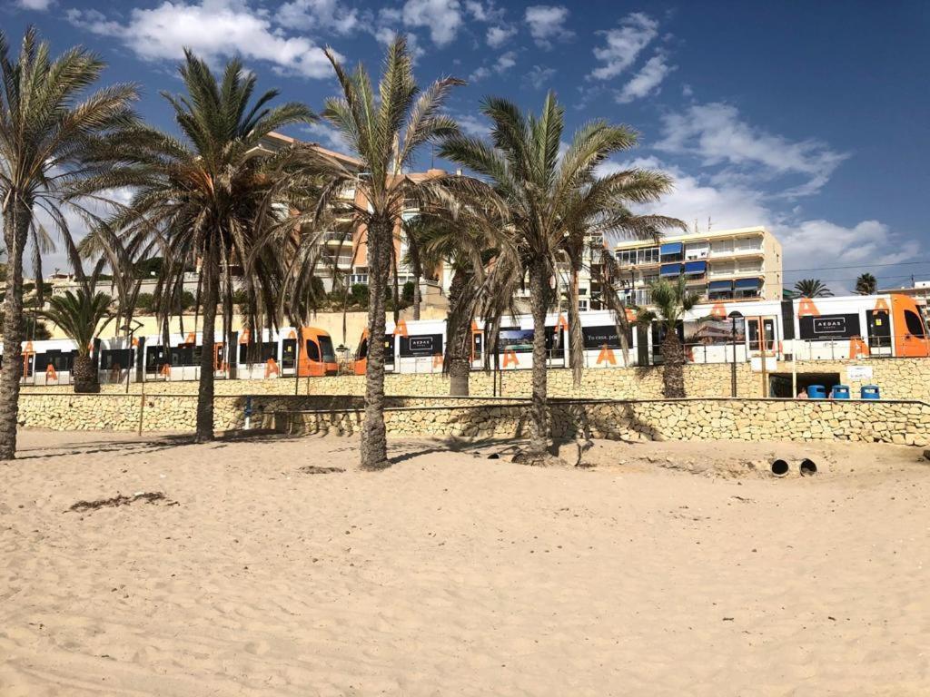 Apartamento Con Piscina Y Parking إل كامبيلو المظهر الخارجي الصورة