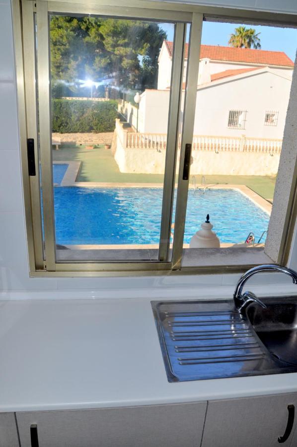 Apartamento Con Piscina Y Parking إل كامبيلو المظهر الخارجي الصورة