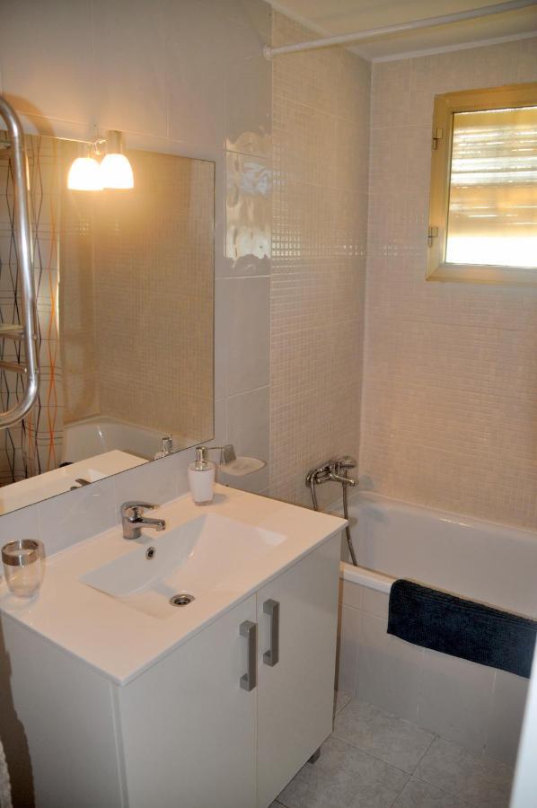 Apartamento Con Piscina Y Parking إل كامبيلو المظهر الخارجي الصورة